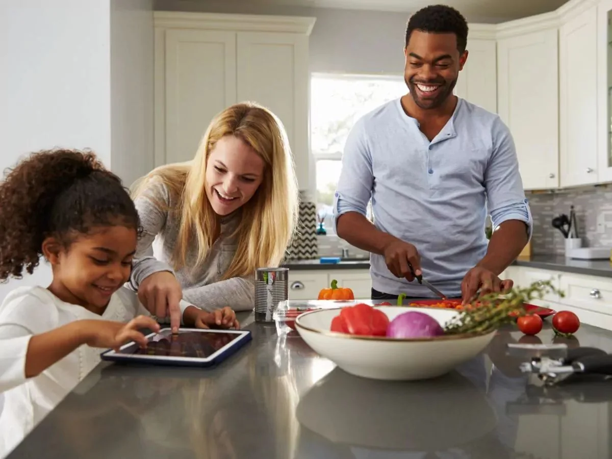 Simplify Your Life with Low-Maintenance Countertops: Easy-to-Clean and Sanitary Surfaces