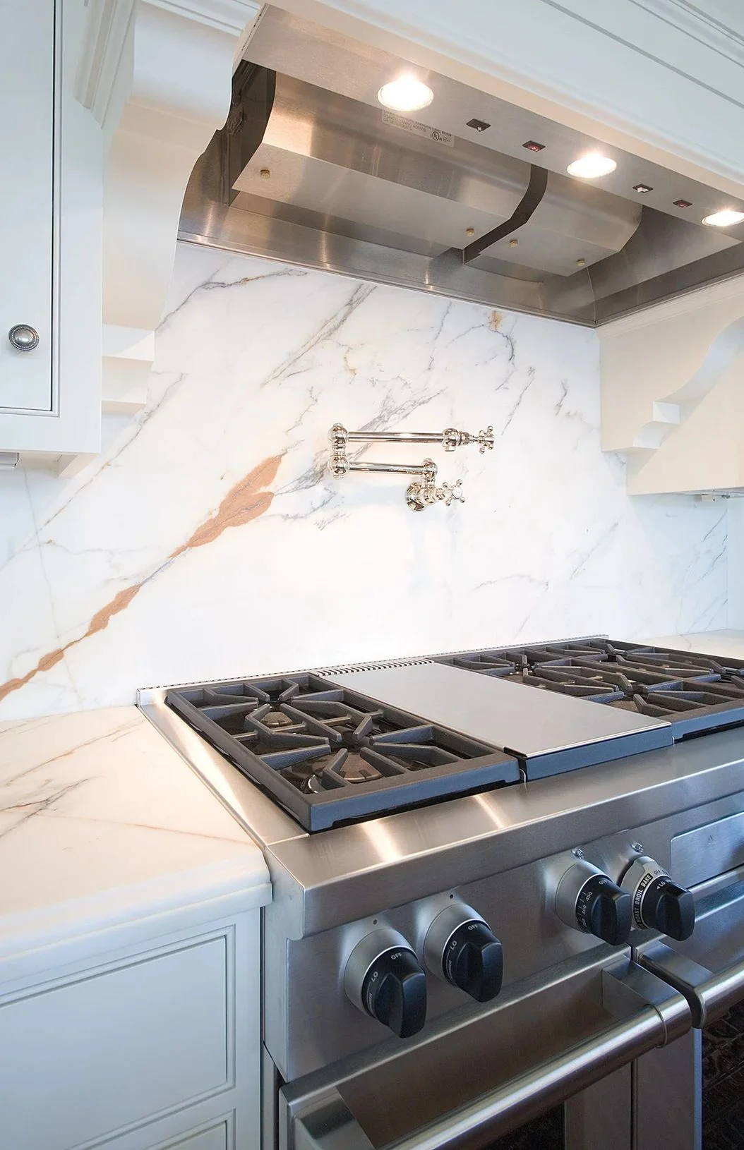 Elevating Your Space with a Continuing Backsplash
